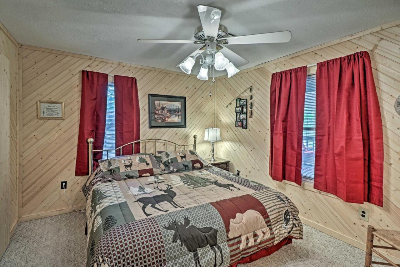 Secluded Edgemont Getaway With Huge Outdoor Deck! Villa Fairfield Bay Bagian luar foto