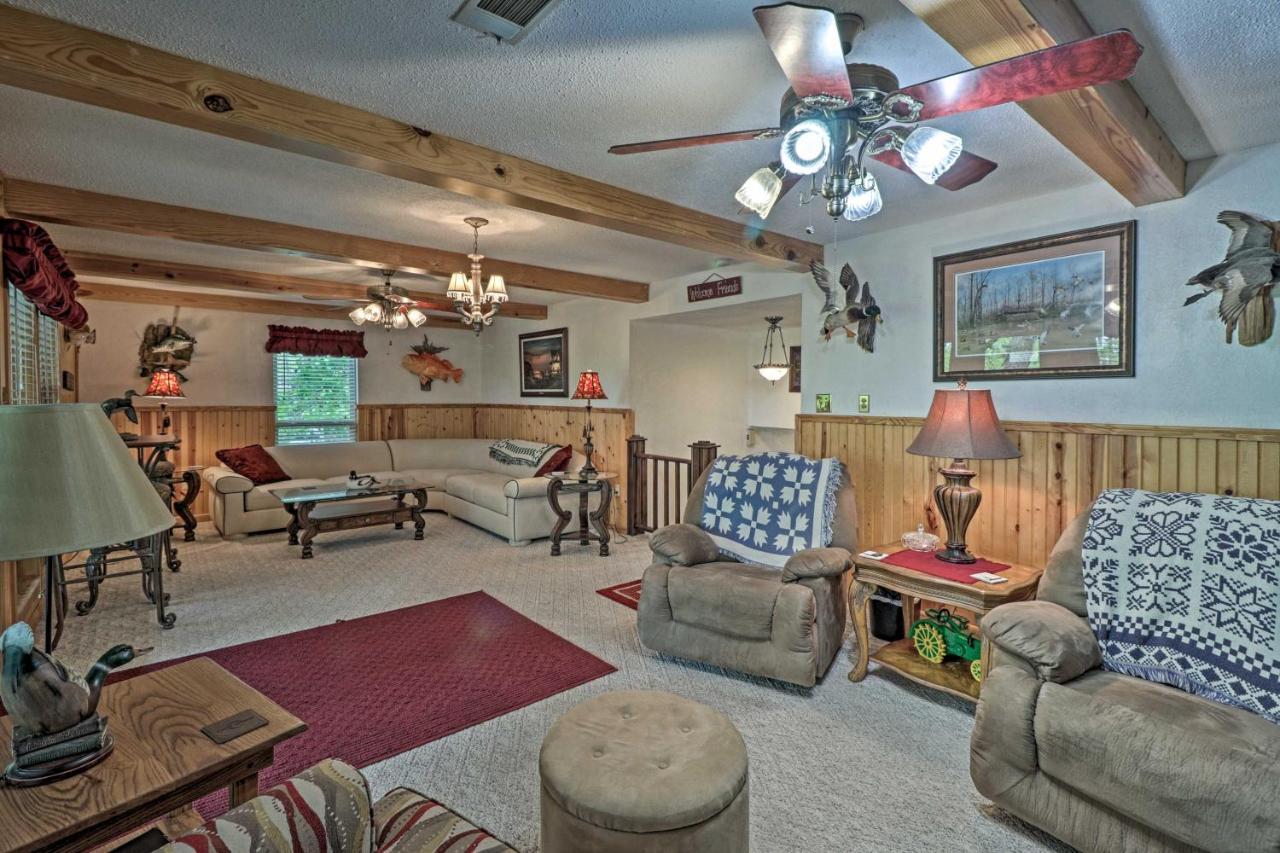 Secluded Edgemont Getaway With Huge Outdoor Deck! Villa Fairfield Bay Bagian luar foto